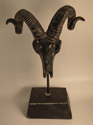 Black faux ram - skull, tabletop